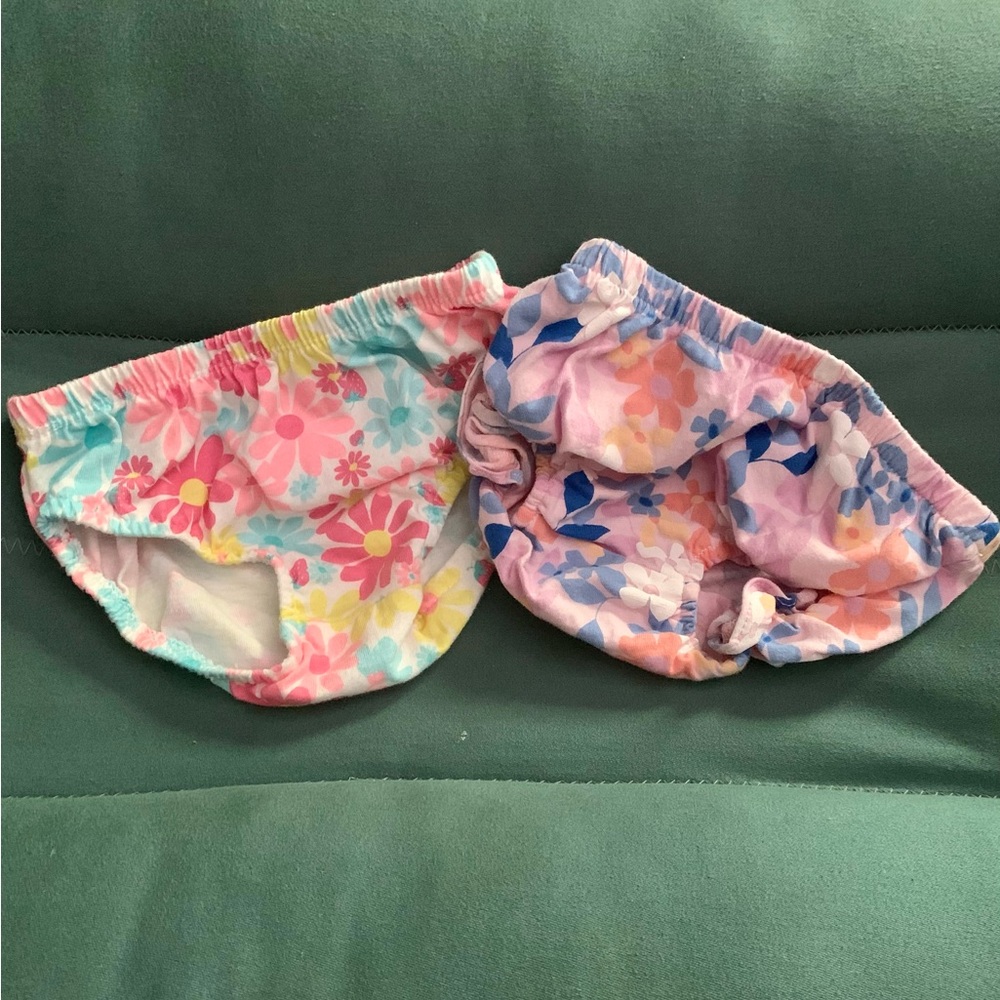 2 baby bloomers